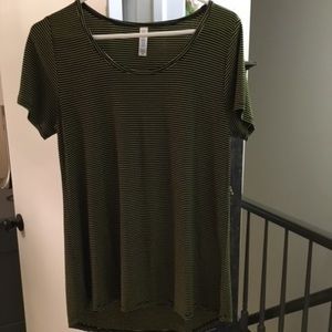 LulaRoe Classic T.  XS.  Brand New Without Tags.